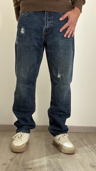 Jeans straight fit vintage wash con strappi