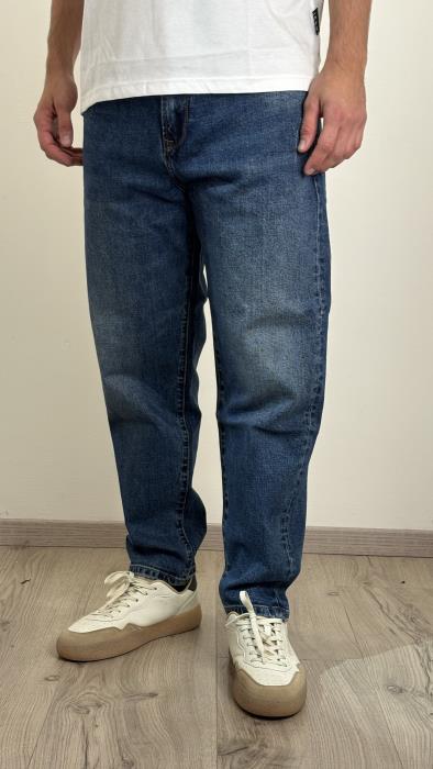 Jeans oversize fit effetto used