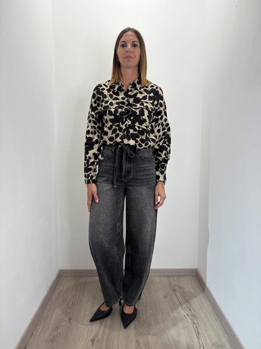 Jeans mom fit a vita alta