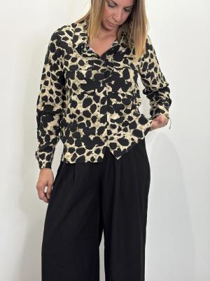 Camicia con stampa animalier